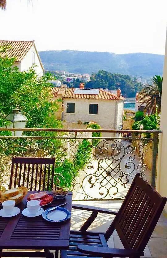 Apartment Pulic Rab Town
